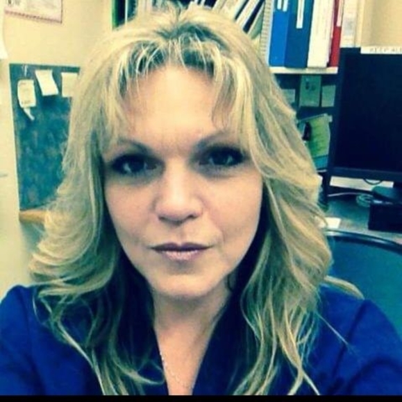 Meet your Posher, Jeanette - Picture 1 of 1